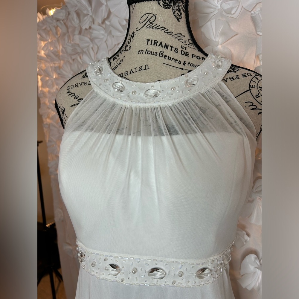 Wedding Dress - Picture 2 of 11